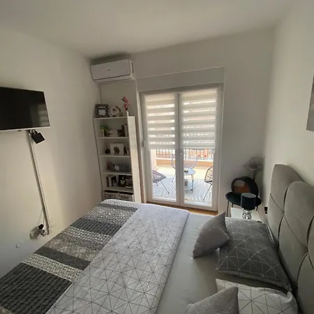 Afrika Τρέμπινιε